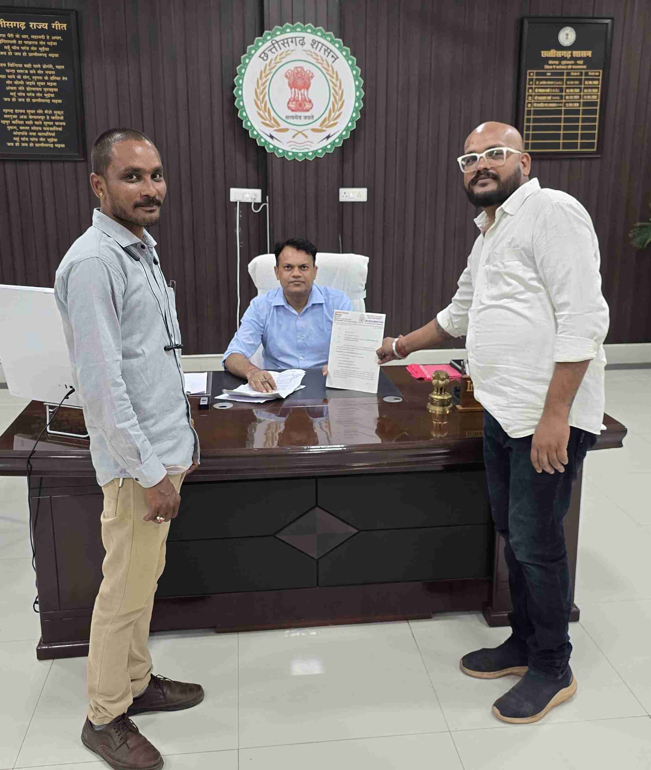 खैरागढ़. गर्भवती महिला की मौत पर निजी अस्पताल की लापरवाही उजागर – सरकारी डॉक्टर की अवैध प्रैक्टिस से भड़की युवा कांग्रेस, कलेक्टर ऑफिस घेराव की चेतावनी